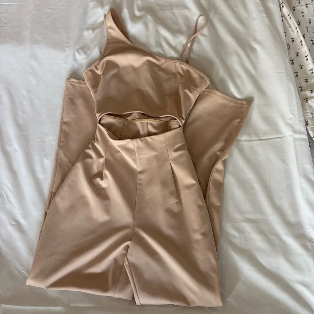 Kittenish Asymmetrical Jumpsuit | size small - Picture 2 of 6